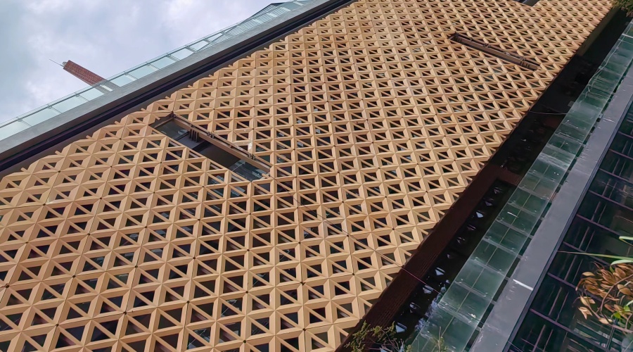 惠州茶園UHPC鏤空幕墻板完工落地效果 惠州茶園UHPC鏤空幕墻板完工落地效果